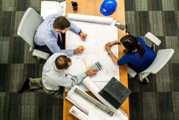 Coordinating Multiple Experts in Complex Building Claims