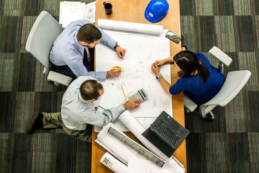 Coordinating Multiple Experts in Complex Building Claims